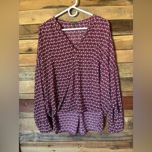 Vince Camuto Burgundy Geometric Women's Blouse